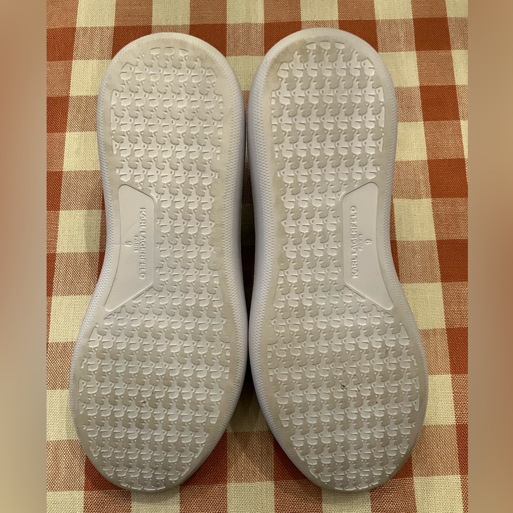 Karl Lagerfeld Paris Elastic Slip on Sneakers. Snakeskin Print. Size 9. - Picture 4 of 6